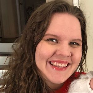 Meet your Posher, Charis